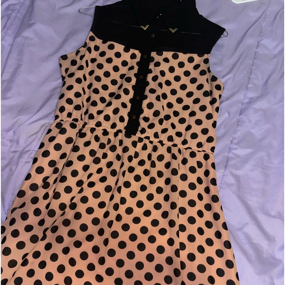 pokadot dress.